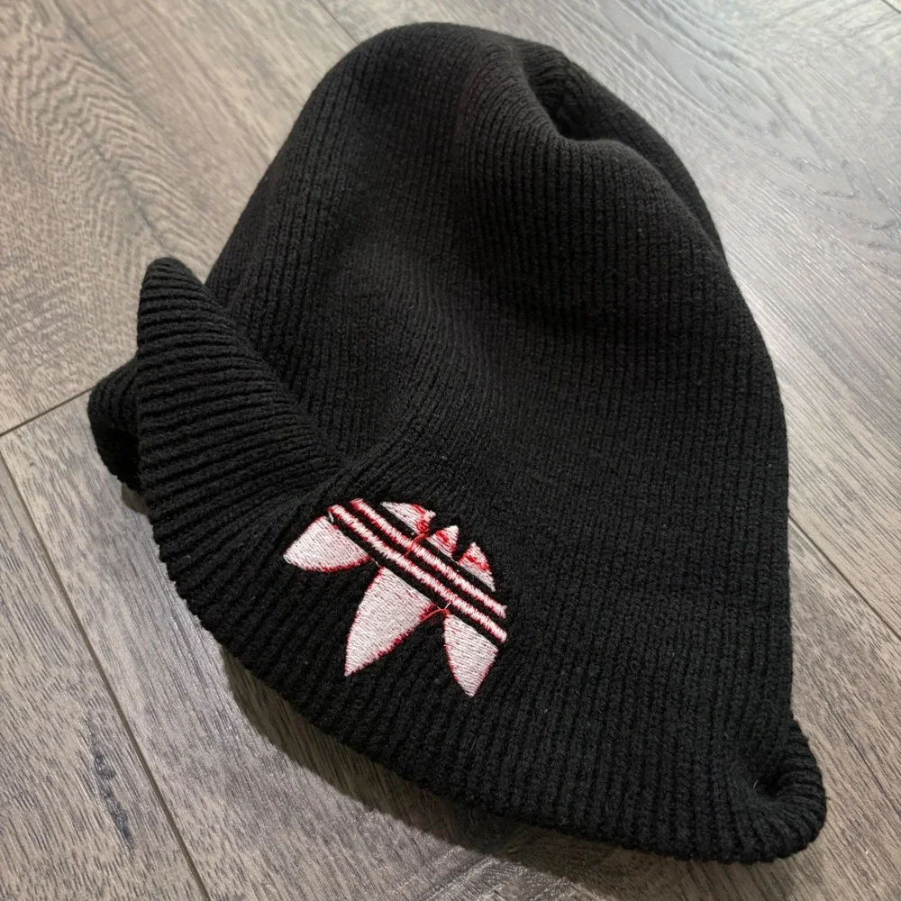 Adidas Originals Beanie Hat Unisex One Size Black Trefoil Logo Ribbed Knit